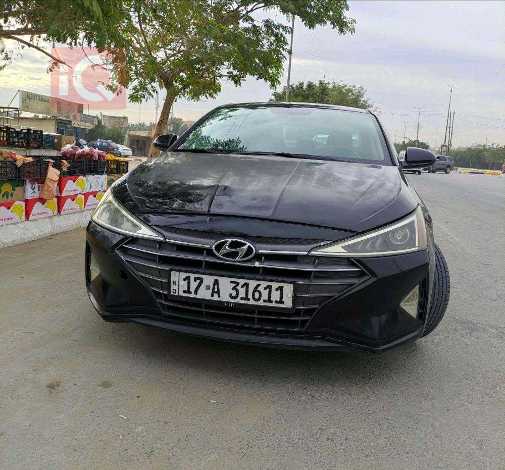 هیوندای ئەلەنترا